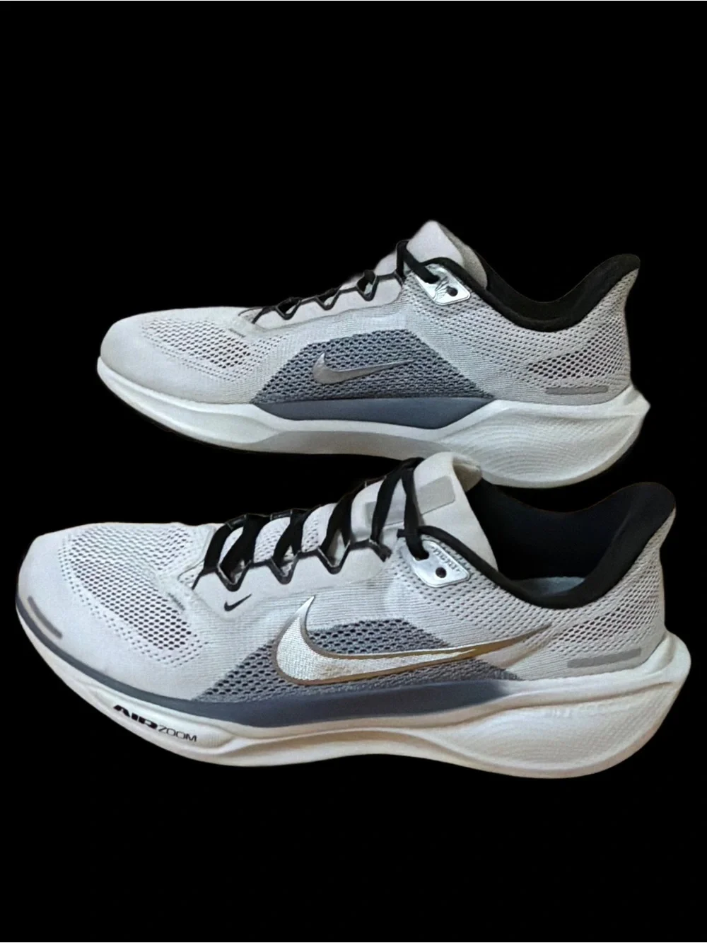 Nike Air Pegasus 42 Men’s White, Gray & Black Runners size 11 GUC